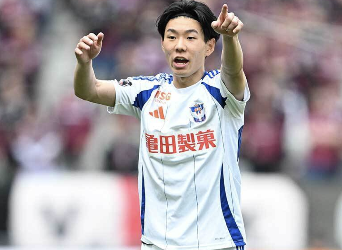 开云下载-新潟中卫：我上场之后把比赛搞砸了，为队友和球迷感到遗憾