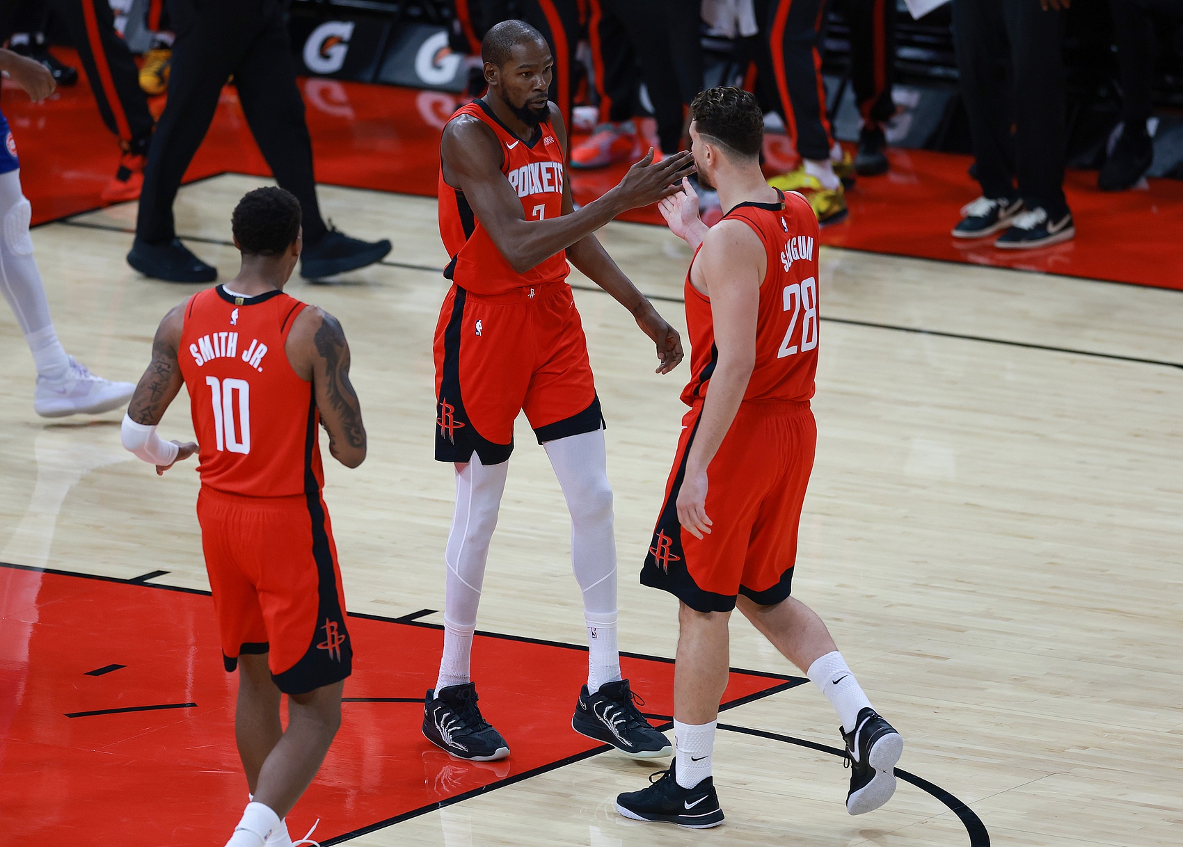 开云APP-别再为火箭的一场常规赛过度反应了 他们在未来十年都有光明未来